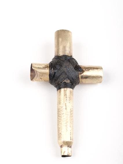 Cross 5